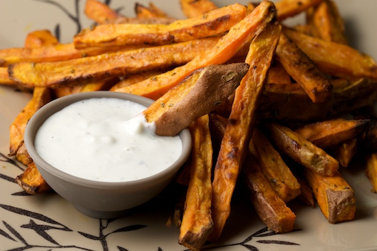 Oven Baked Sweet Potato Fries with Rosemary and Garlic | pinchmysalt.com