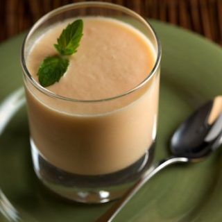 Chilled Ginger Cantaloupe Soup | pinchmysalt.com