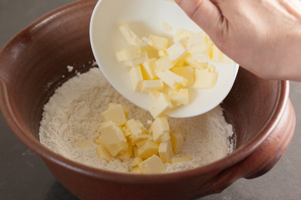 Add butter to flour | pinchmysalt.com