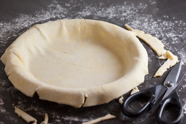 Rolling out pie dough | pinchmysalt.com