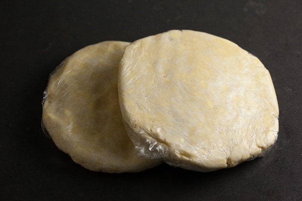 Sourdough Pie Crust Rounds Ready for the Refrigerator | pinchmysalt.com