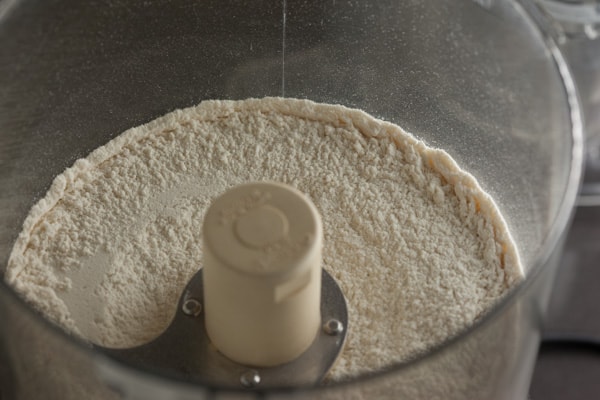 Flour, Salt, and Sugar in Cuisinart for Sourdough Pie Crust | pinchmysalt.com